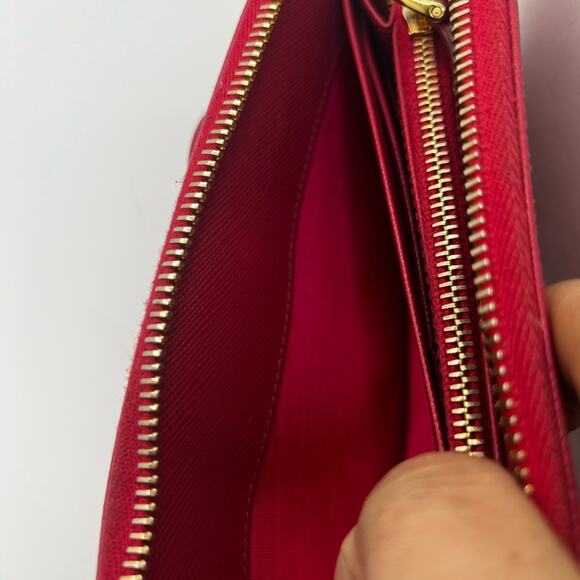 GUC Prada Saffiano Fiocco Peonia Wallet - Picture 9 of 11